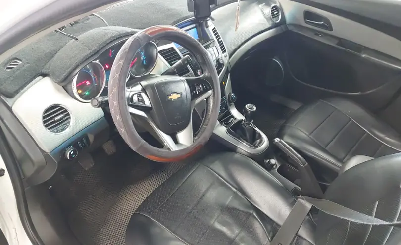 Chevrolet Cruze 2012 года за 3 000 000 тг. в Астана фото 5