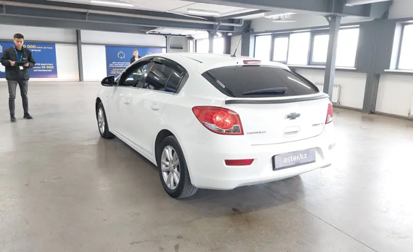 Chevrolet Cruze 2012 года за 3 000 000 тг. в Астана фото 4