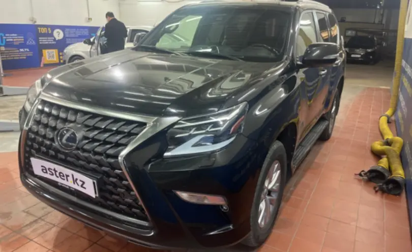 Lexus GX 2019 года за 30 000 000 тг. в Астана