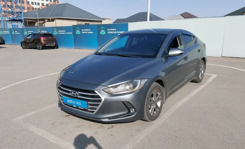 Hyundai Elantra 2018 года за 8 000 000 тг. в Шымкент