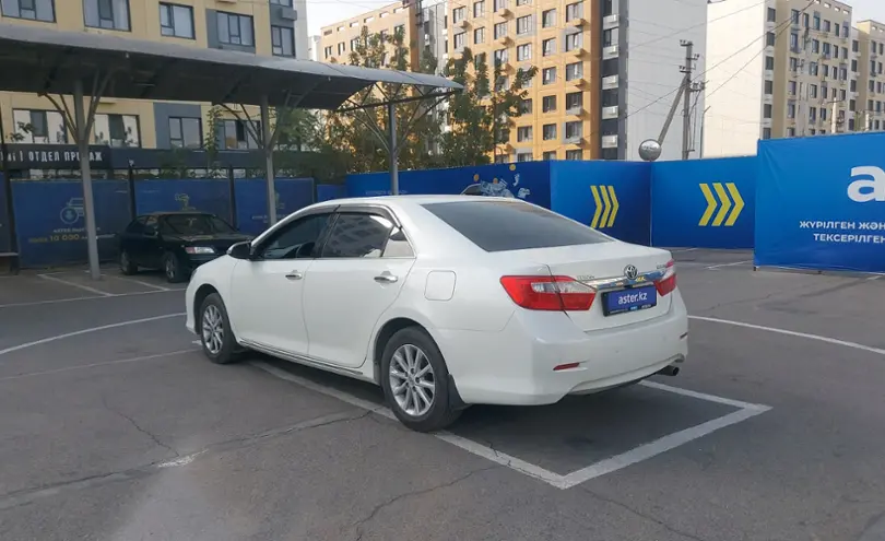 Toyota Camry 2014 года за 9 500 000 тг. в Алматы фото 4