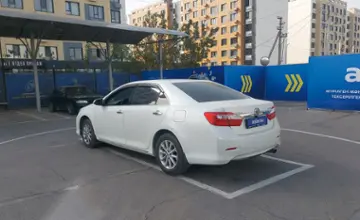 Toyota Camry 2014 года за 9 500 000 тг. в Алматы фото 4