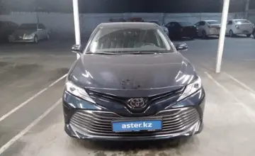 Toyota Camry 2020 года за 13 500 000 тг. в Алматы фото 2