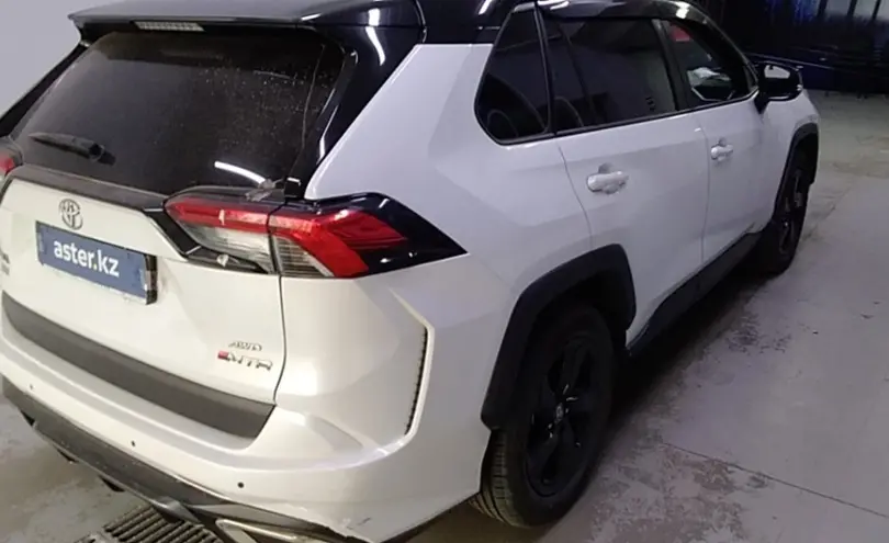 Toyota RAV4 2021 года за 18 000 000 тг. в Павлодар фото 5