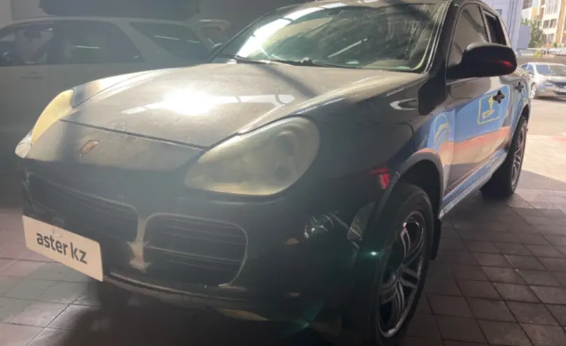 Porsche Cayenne 2004 года за 3 000 000 тг. в Астана