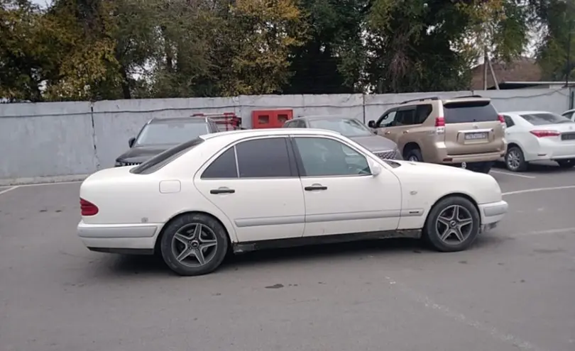 Mercedes-Benz E-Класс 1997 года за 3 000 000 тг. в Алматы фото 4