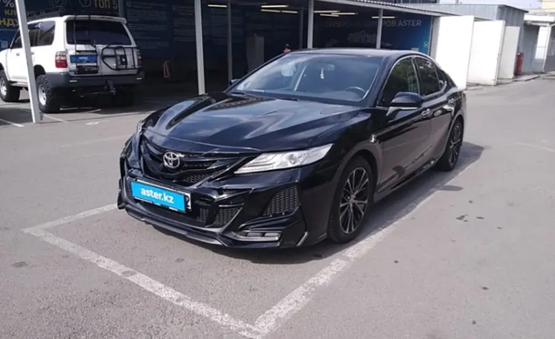 Toyota Camry 2019 года за 14 800 000 тг. в Алматы