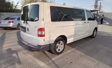 Volkswagen Caravelle 2010