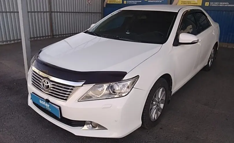 Toyota Camry 2013 года за 8 800 000 тг. в Атырау