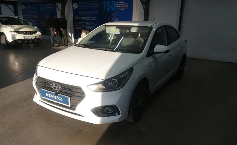 Hyundai Accent 2019 года за 7 000 000 тг. в Астана