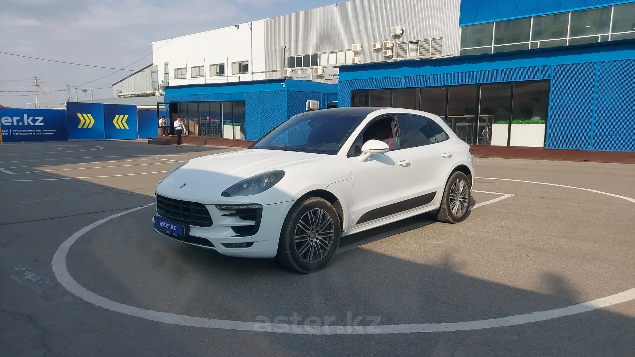 Porsche Macan 2015