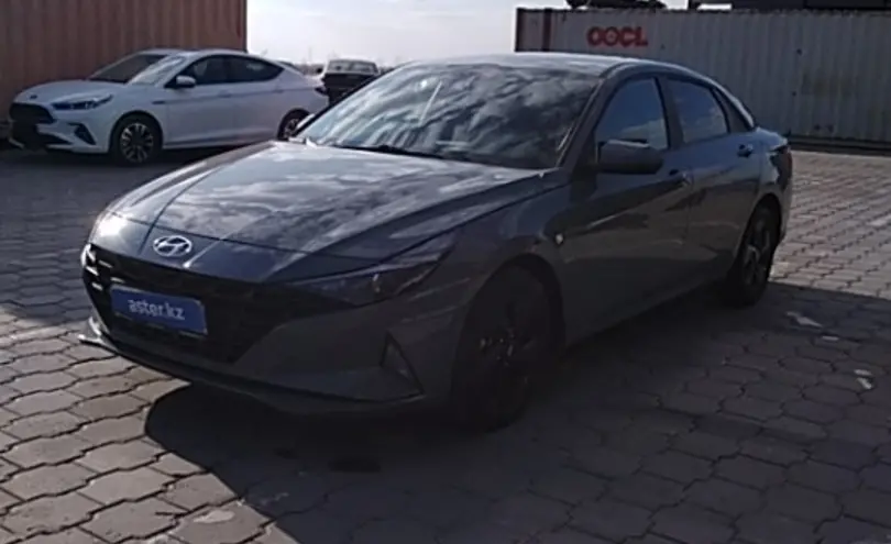 Hyundai Elantra 2021 года за 9 500 000 тг. в Караганда