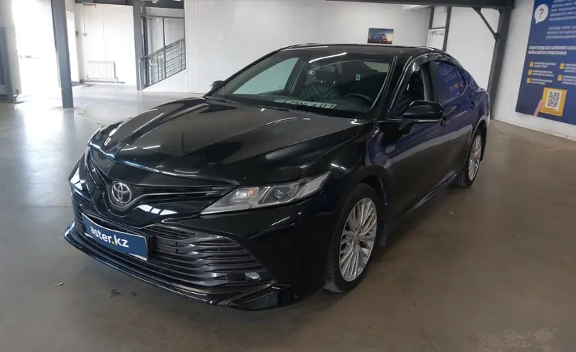 Toyota Camry 2019 года за 12 000 000 тг. в Астана