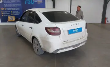 LADA (ВАЗ) Granta 2019 года за 4 000 000 тг. в Астана фото 4