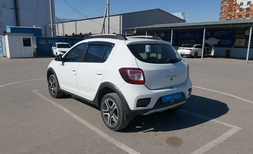 Renault Sandero 2022 года за 7 000 000 тг. в Шымкент фото 4