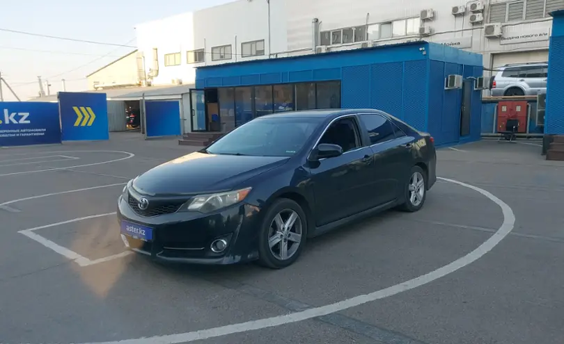 Toyota Camry 2013 года за 8 000 000 тг. в Алматы