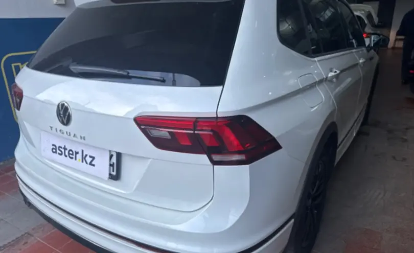 Volkswagen Tiguan 2022 года за 17 500 000 тг. в Астана фото 5