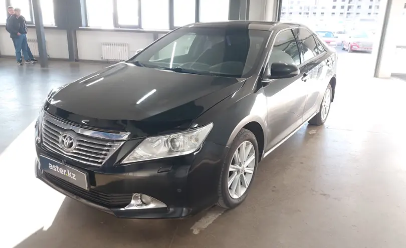 Toyota Camry 2014 года за 9 500 000 тг. в Астана