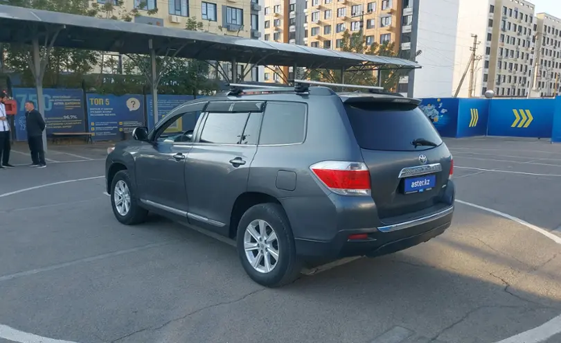Toyota Highlander 2010 года за 10 000 000 тг. в Алматы фото 4