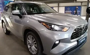 Toyota Highlander 2022 года за 23 000 000 тг. в Астана фото 3