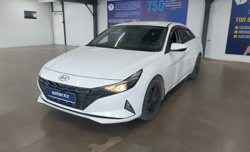 Hyundai Elantra 2022 года за 8 600 000 тг. в Астана