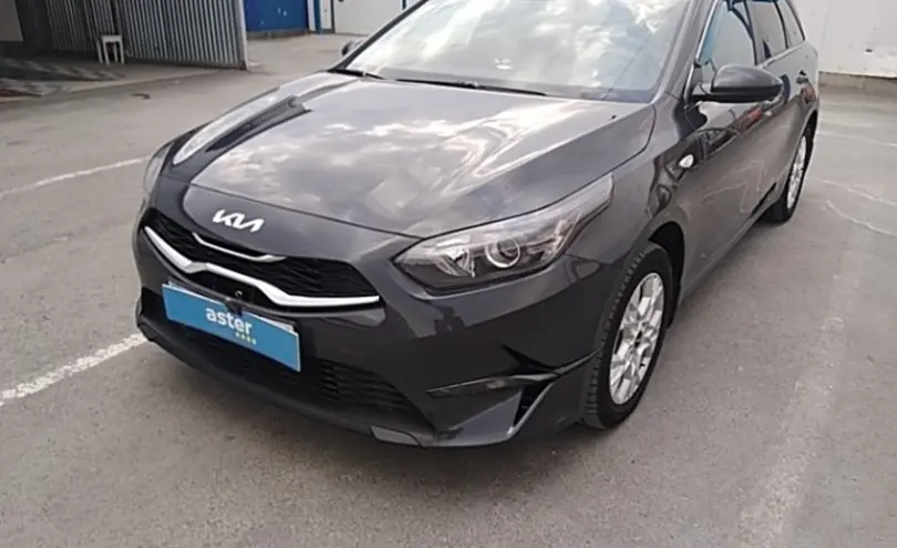 Kia Ceed SW 2022 года за 10 500 000 тг. в Атырау