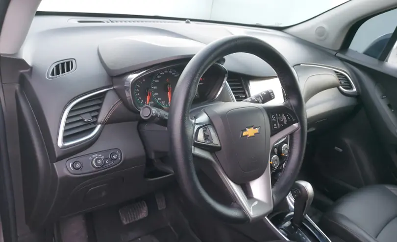 Chevrolet Trax 2018 года за 7 700 000 тг. в Шымкент фото 5