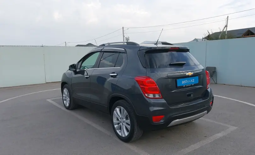Chevrolet Trax 2018 года за 7 700 000 тг. в Шымкент фото 4