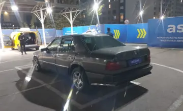 Mercedes-Benz W124 1992 года за 1 500 000 тг. в Алматы фото 4