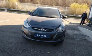 Hyundai Accent 2013 года за 5 500 000 тг. в Усть-Каменогорск фото 2