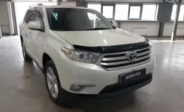 Toyota Highlander 2011 года за 11 800 000 тг. в Астана фото 2