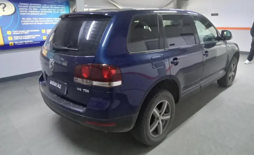 Volkswagen Touareg 2007 года за 5 500 000 тг. в Уральск фото 5