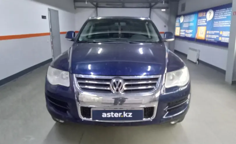 Volkswagen Touareg 2007 года за 5 500 000 тг. в Уральск фото 2