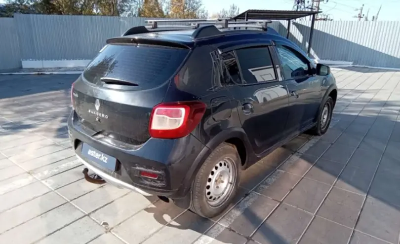 Renault Sandero 2015 года за 4 200 000 тг. в Уральск фото 5