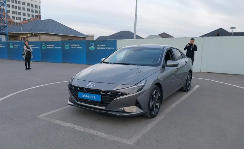 Hyundai Elantra 2022 года за 12 000 000 тг. в Шымкент