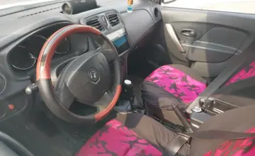Renault Logan 2014 года за 2 300 000 тг. в Алматы фото 5