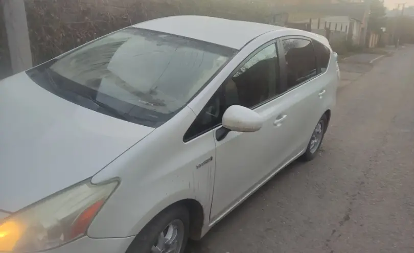 Toyota Prius v (+) 2012 года за 8 300 000 тг. в Астана