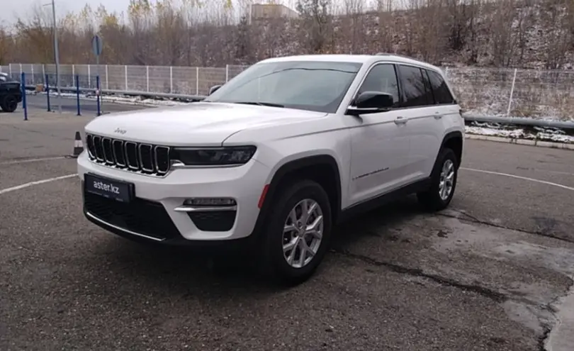 Jeep Grand Cherokee 2022 года за 30 500 000 тг. в Усть-Каменогорск