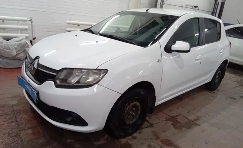 Renault Sandero 2015 года за 3 000 000 тг. в Астана