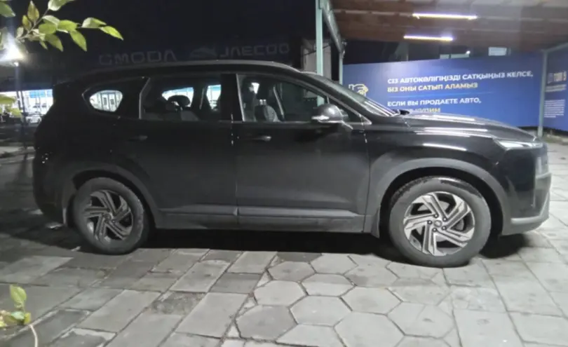 Hyundai Santa Fe 2023 года за 18 000 000 тг. в Талдыкорган фото 4