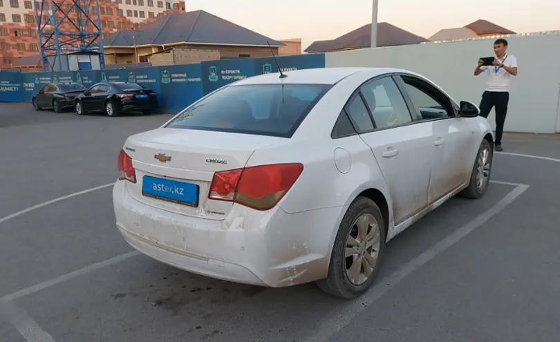 Chevrolet Cruze 2013 года за 3 100 000 тг. в Шымкент фото 3