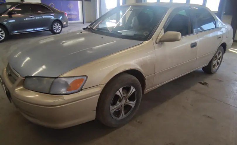 Toyota Camry 2001 года за 2 800 000 тг. в Астана