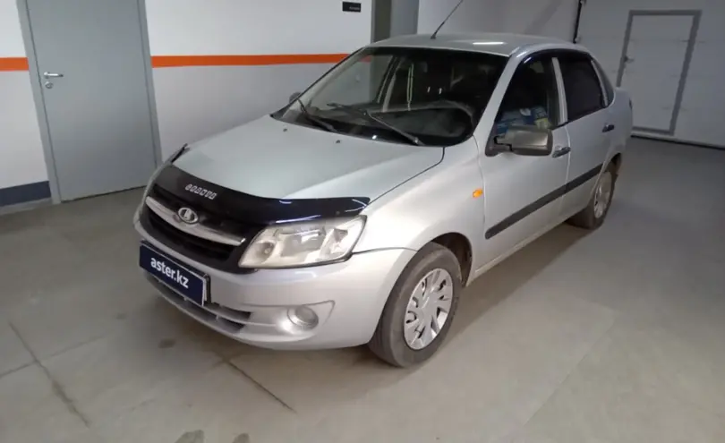 LADA (ВАЗ) Granta 2014 года за 2 000 000 тг. в Уральск