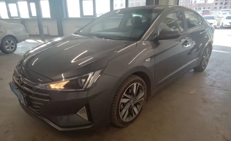 Hyundai Elantra 2019 года за 8 100 000 тг. в Астана