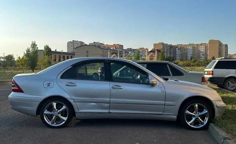 Mercedes-Benz C-Класс 2003 года за 2 600 000 тг. в Астана