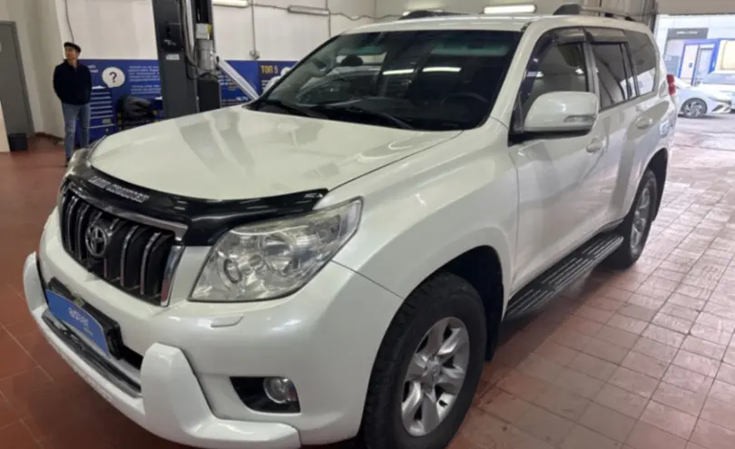 Toyota Land Cruiser Prado 2012 года за 14 000 000 тг. в Астана