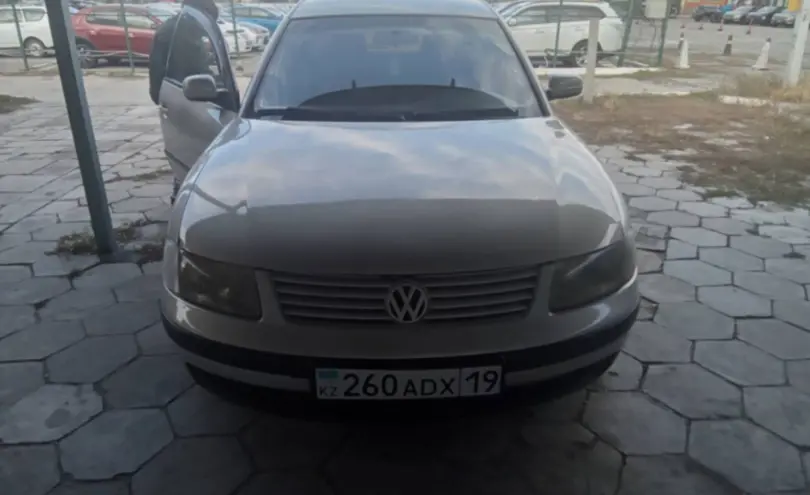 Volkswagen Passat 2000 года за 2 500 000 тг. в Талдыкорган фото 2