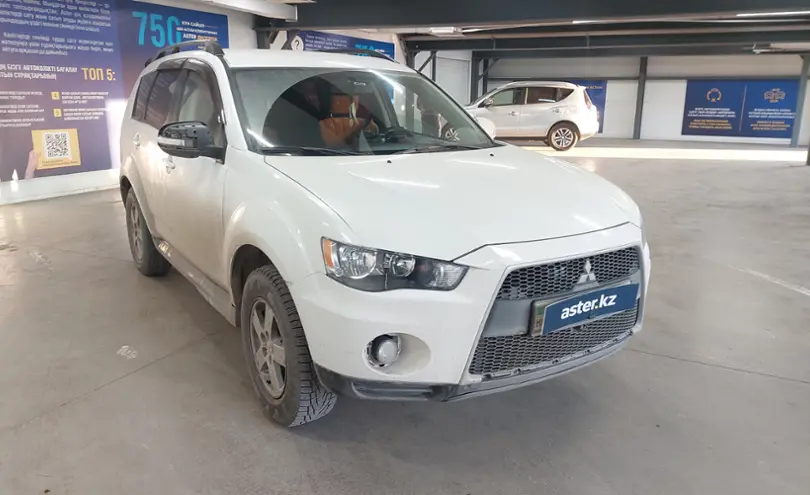 Mitsubishi Outlander 2010 года за 6 200 000 тг. в Астана фото 2