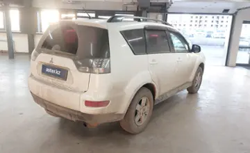 Mitsubishi Outlander 2010 года за 6 200 000 тг. в Астана фото 3