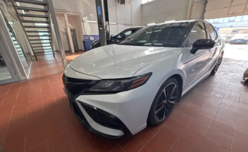 Toyota Camry 2019 года за 15 000 000 тг. в Астана